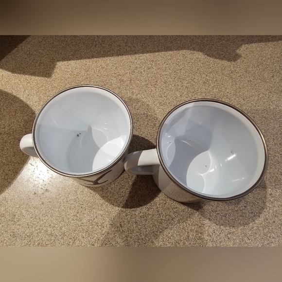 Yellowstone metal mugs - Picture 3 of 3